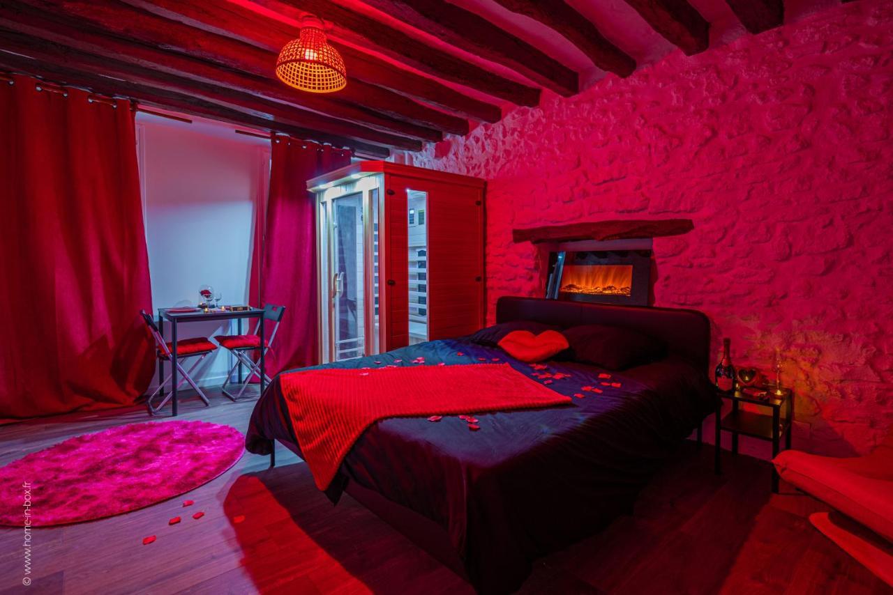 Love Room - Sauna - Secret Suite Au Calme Etampes Bagian luar foto
